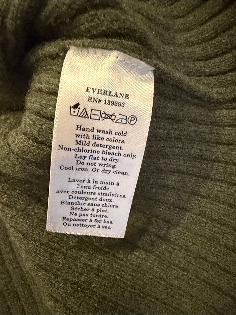 EVERLANE THE CASHMERE OVERSIZED TURTLENECK  size medium - Picture 13 of 13